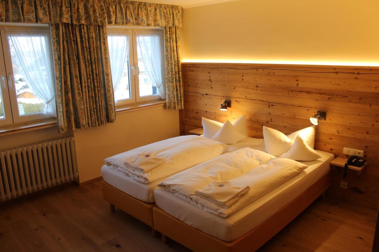 באד ווייסי Hotel Bellevue מראה חיצוני תמונה